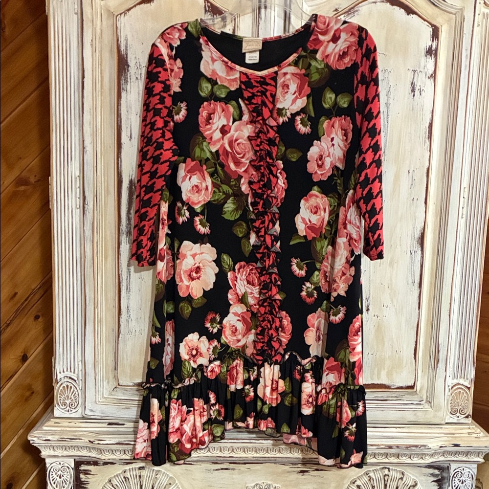 Floral Black and Pink Women's Tunic